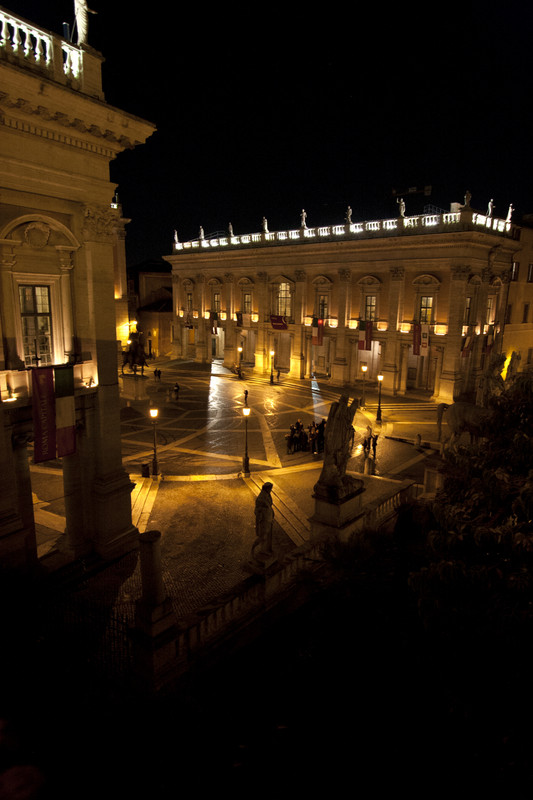 ''Ti guardo da qui…'' - Roma