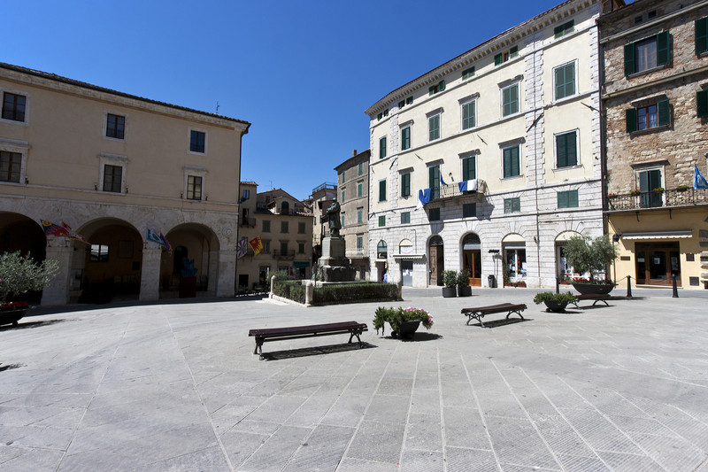 ''La piazza della liberazione'' - Sarteano