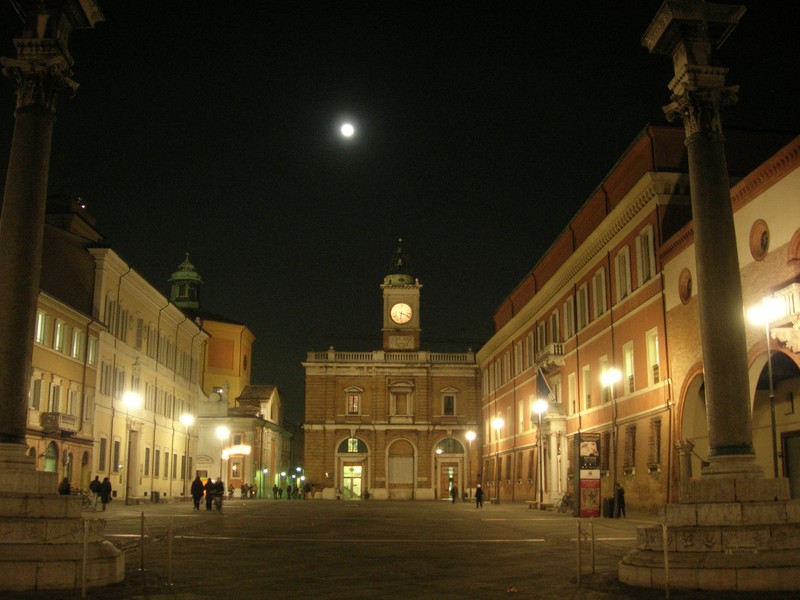 ''Ravenna: il luogo di ritrovo abbandonato nella notte'' - Ravenna