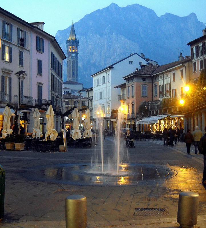 ''Lecco all’imbrunire'' - Lecco