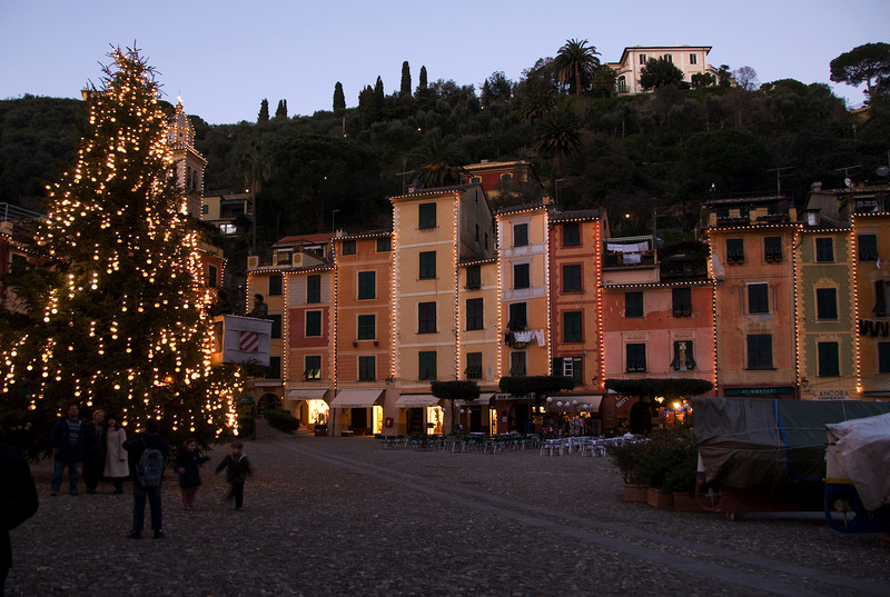 ''La signorile piazzetta'' - Portofino