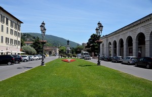 Piazza Arnaldo da Brescia