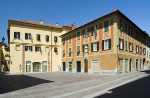 Piazza Carenzi
