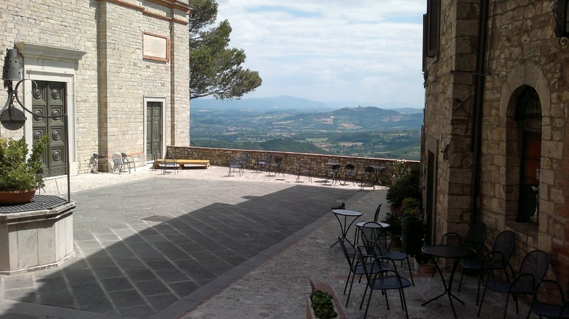 ''Piazza Vittorio Emanuele II'' - Monte Castello di Vibio