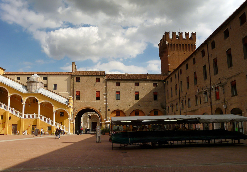 ''Cortile d’Onore'' - Ferrara