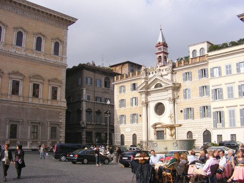 Piazza Farnese
