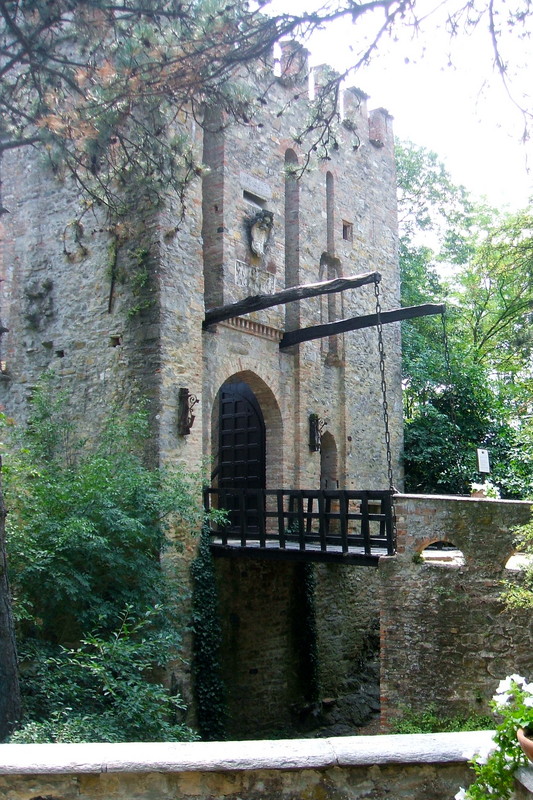 ''Ponte Levatoio'' - Gropparello