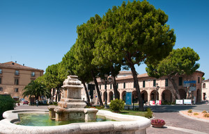 Piazza Giacomo Leopardi