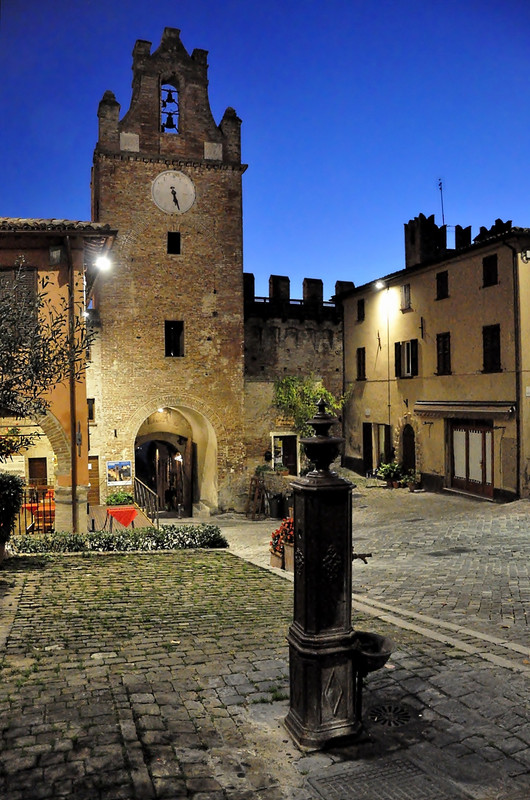 ''Piazza 5 Novembre Gradara'' - Gradara