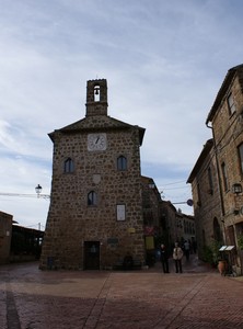 Piazza del Pretorio, ore 13.03