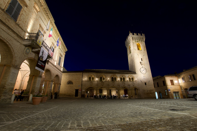 ''Piazza del Comune di Montelupone'' - Montelupone