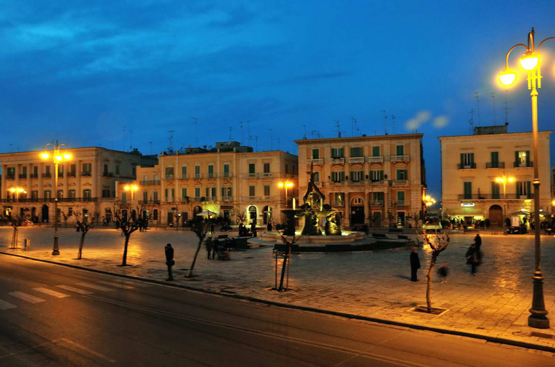 ''Piazza Vittorio Emanuele'' - Giovinazzo