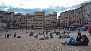 “giù in Campo” – Piazza del..  – Siena