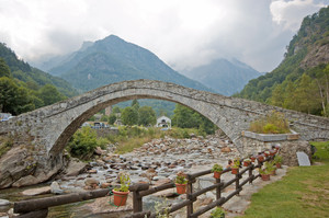 Ponte romano a Fondo