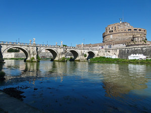 Il ponte verso il castello