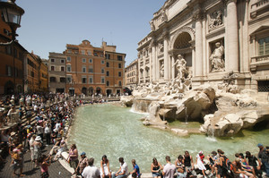 Piazza Fontana Trevi – Roma -