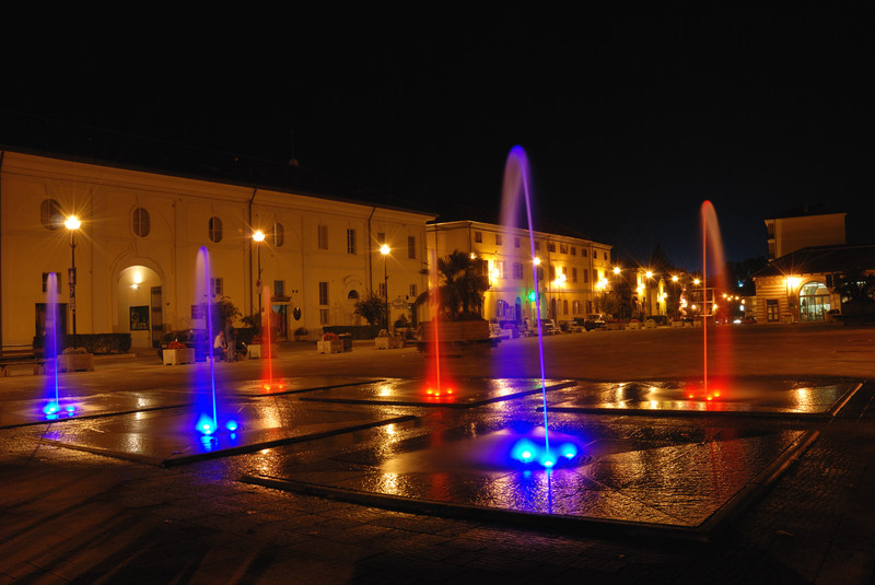 ''Piazza martiri della libertà'' - Villastellone