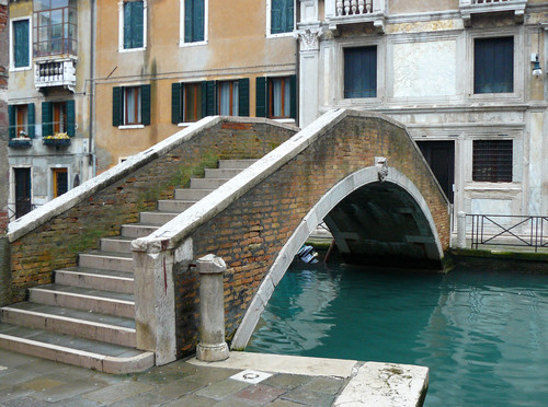 718-800x595 718-800x595