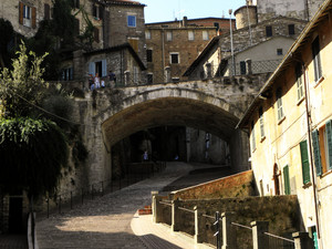Un ponte in città