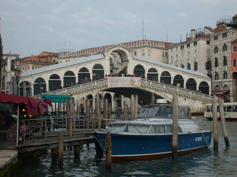 ''ponte di Rialto con imbarcazione'' - Venezia