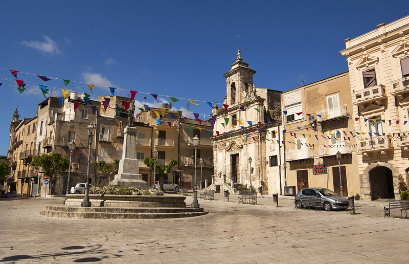 ''A Chiazza  (La Piazza)'' - Aragona