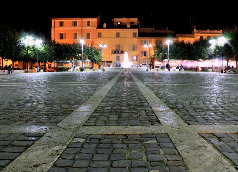 ''La lunga piazza….'' - Albano Laziale