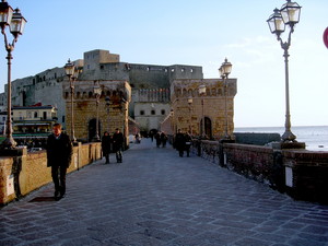 Ponte di accesso al Castel dell’Ovo