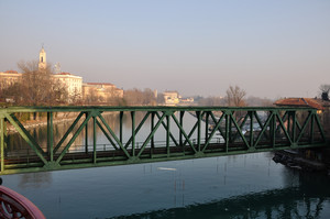 Ponte ferroviario sulla Dora