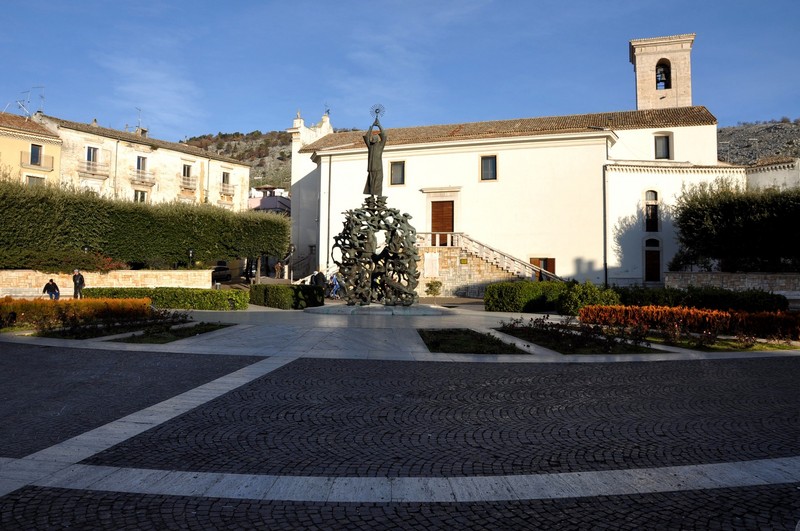 ''La Piazza Padre Pio di prima mattina'' - San Giovanni Rotondo