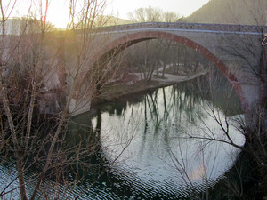Il ponte sul Metauro ad arcata unica