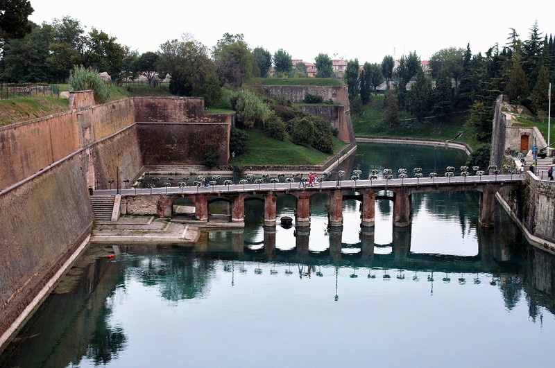 ''Uno dei Ponti della Fortezza'' - Peschiera del Garda