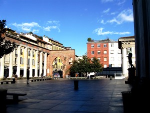 Piazza in Basilica S. Lorenzo Maggiore
