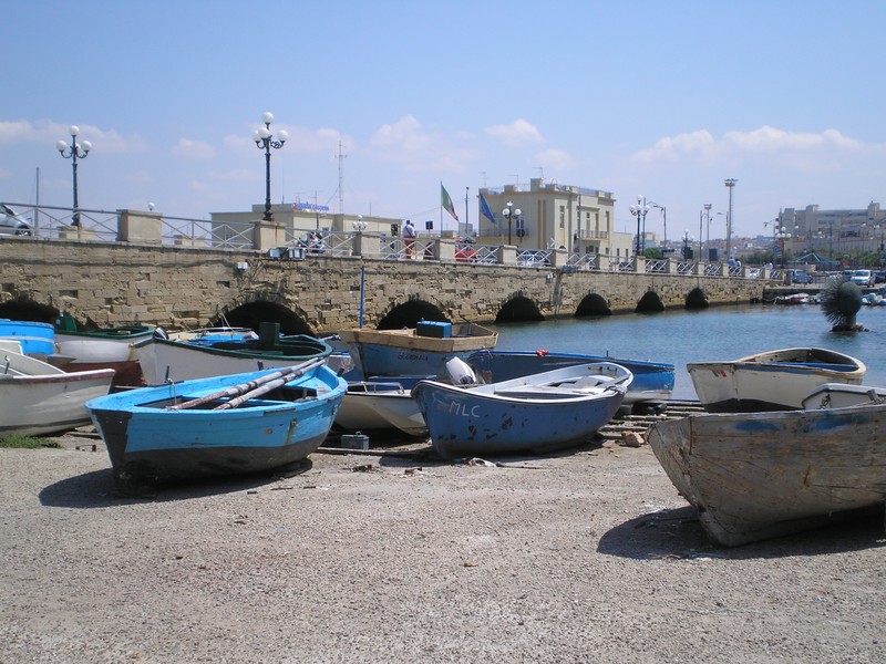 ''Tra vecchio e nuovo.'' - Gallipoli