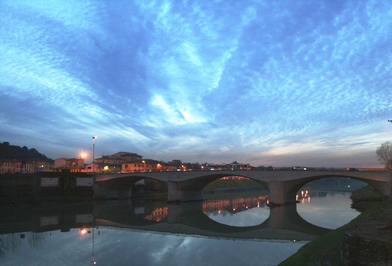 ''lungo l’argine dell’Arno'' - Firenze