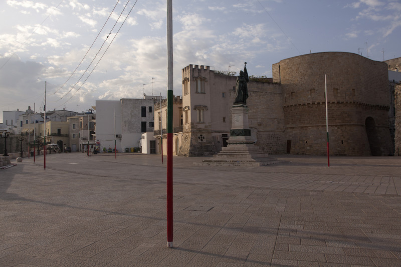 ''La Statua degli Eroi'' - Otranto