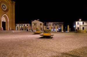 Piazza Municipale di notte