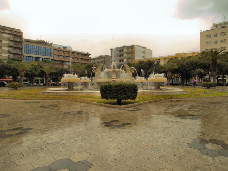 ''Chiamata anche Piazza Trecentomila perchè nel 1956 durannte il Congresso Eucari…'' - Lecce