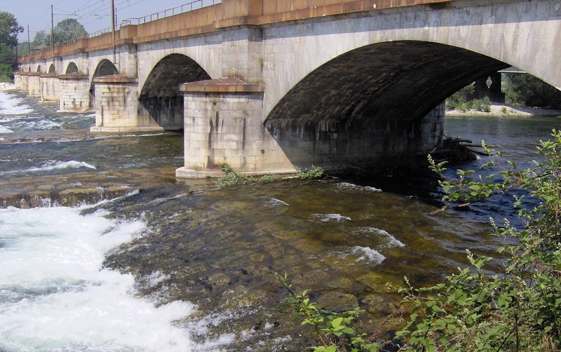 ''Sul Ticino.'' - Trecate