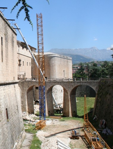 13930-608x800 13930-608x800