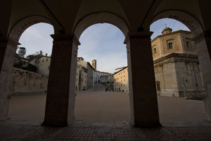 Dalle Logge del Duomo la Piazza – Spoleto -