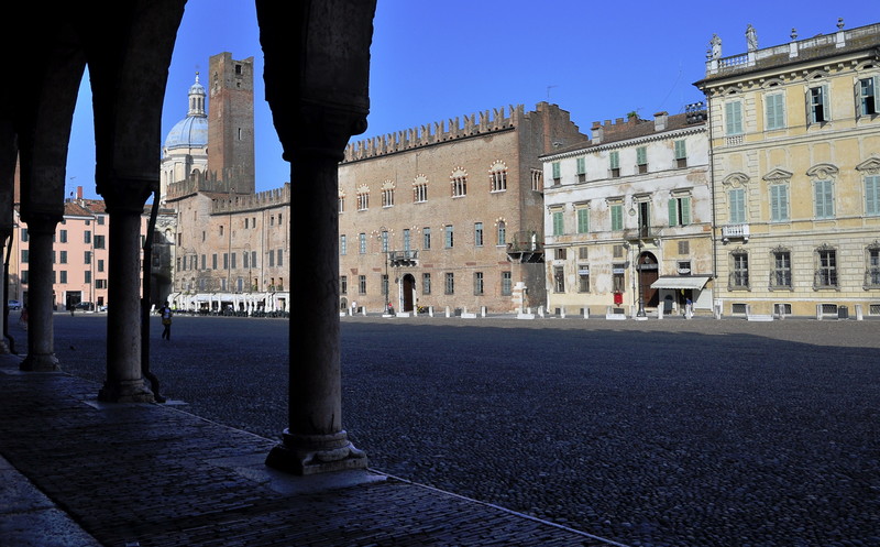 ''Piazza Sordello'' - Mantova