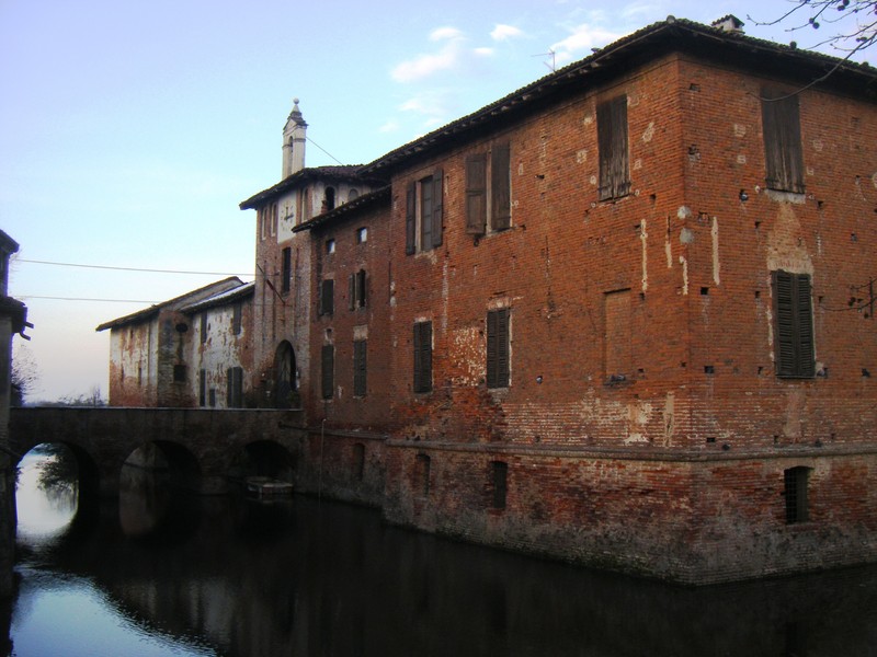 ''Ponte Levatoio in muratura'' - Scandolara Ripa d'Oglio