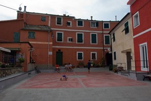 Piazza Sandro Pertini (evviva) Montaretto