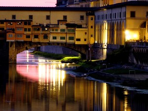 Incontro tra luci naturali e artificiali