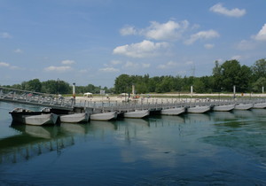 Uno degli ultimi ponti di barche