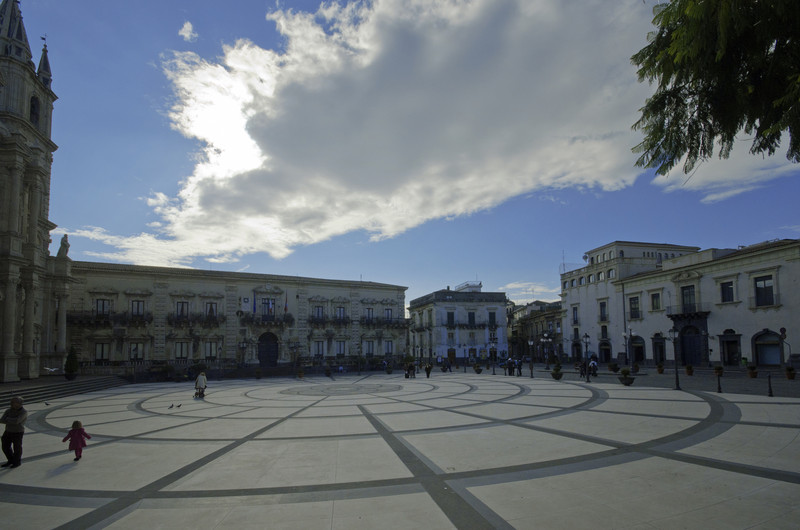 ''geometrie in piazza Duomo'' - Acireale