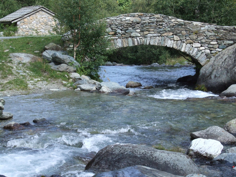 ''Borgata Pasche'' - Oncino