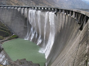 ponte sulla diga di Ridracoli
