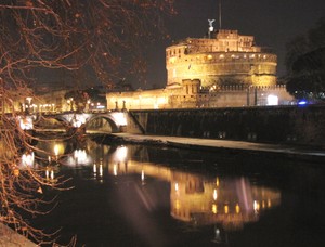 Notturna di Ponte degli angeli con neve