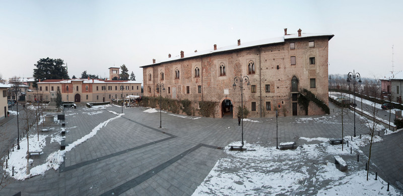 ''Piazza Generale Perrucchetti'' - Cassano d'Adda